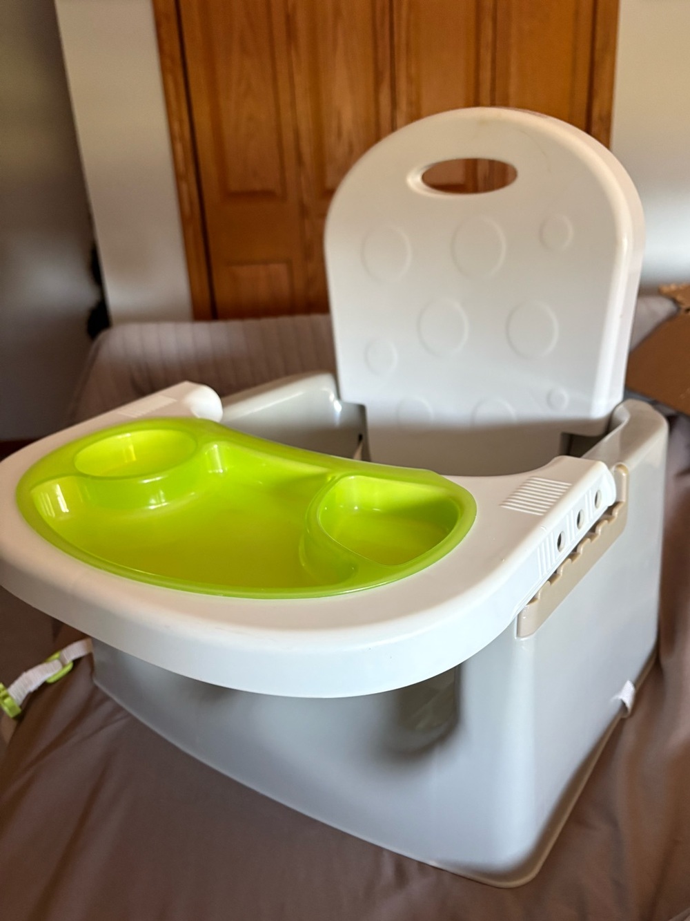 Deluxe dining booster set